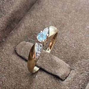 10K Vintage Gold Ring (roughly size 7.5 see photos)